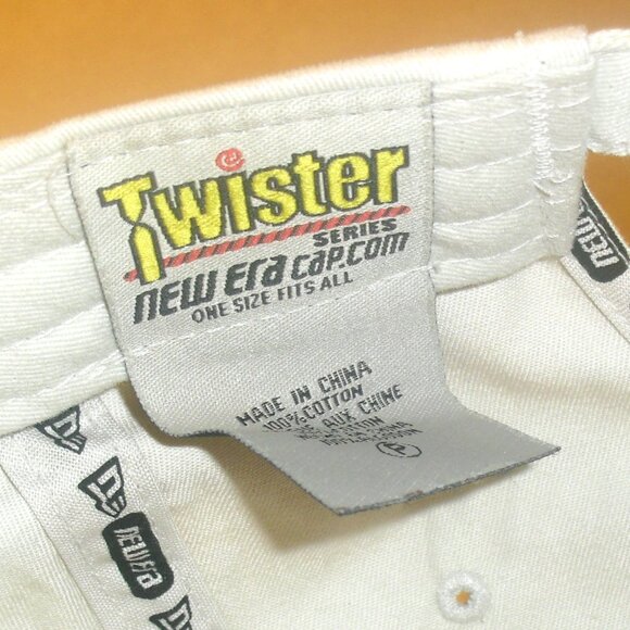 San Diego Padres New Era Red SD Logo Vintage 90s Mens Strapback hat cap New Mlb - Picture 4 of 5